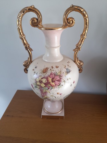 Lovely vintage blush - lovely, ivory