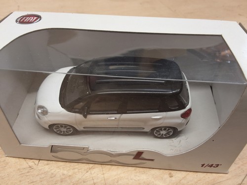 Mondo fiat 500l model car - fiat,
