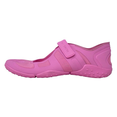 Nike skims rift - nike,