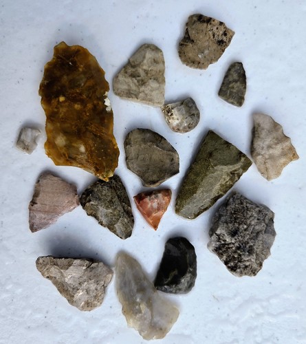 Old stock mixed lapidary rough - mixed,