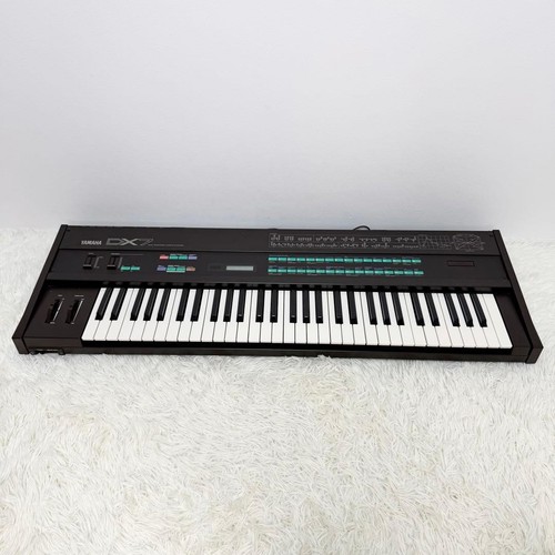 Yamaha dx7 digital keyboard - yamaha,