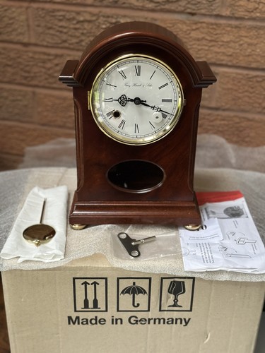 Wooden mantel clock - mantel, franz