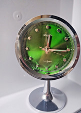 Rhythm Space Age Pedestal