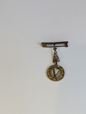 V for Victory Pin Badge - Jewels / Rhinestone / Ornate