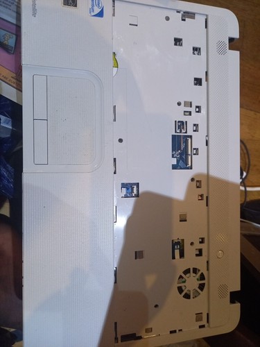Working toshiba satellite c850 - working,