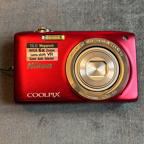 Nikon coolpix s2750 red - s2750,