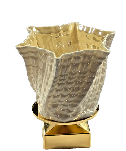 Vintage belleek limpet - belleek,