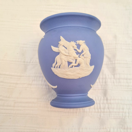 Vintage wedgewood small blue - vintage,