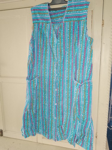 Vintage 70s dinner - vintage, lady
