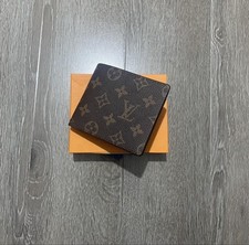 Louis Vuitton Monogram Bifold