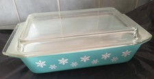 Vintage Pyrex Turquoise