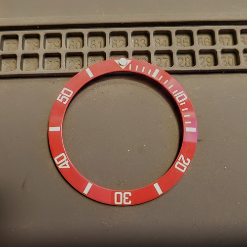 38mm sloped red ceramic bezel - red,
