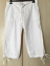Zara TRF white 3/4 length trousers. Zara TRF white cropped trousers. Size Medium