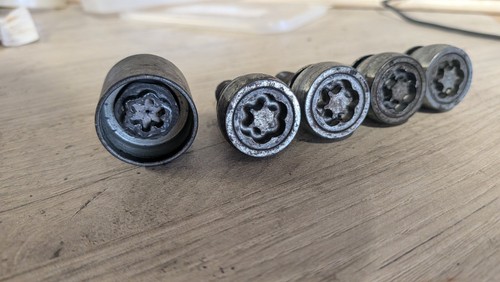 Renault farad locking wheel - farad,