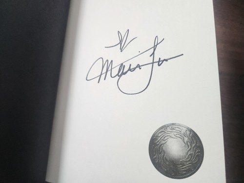 Marie signed the - lu,