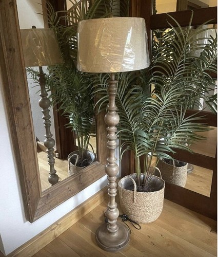 Solid wood standard lamp with - wood,