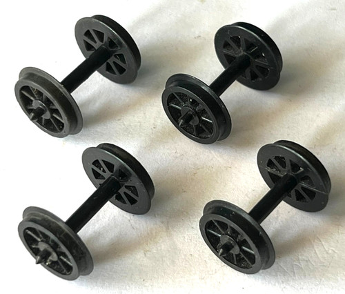 Mainline plastic spoked - 4,