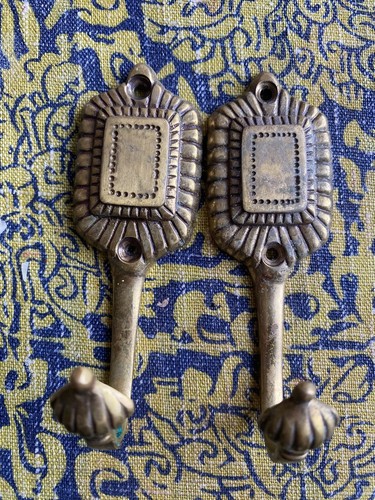 Pair brass hooks wall - brass,