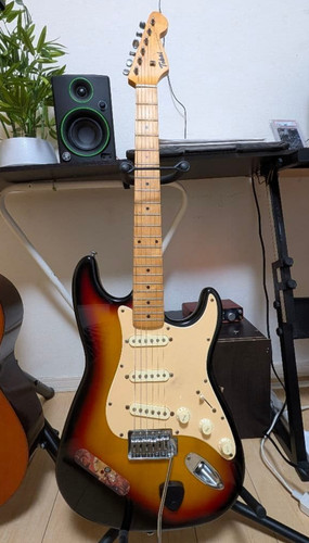 Tokai stratocaster sunburst - tokai,
