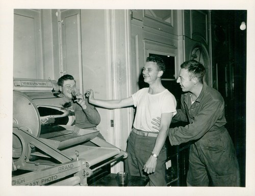 1945 wwii cpl taylor photo - 1945,