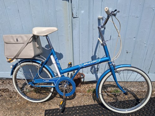 Lovely blue raleigh twenty - ,