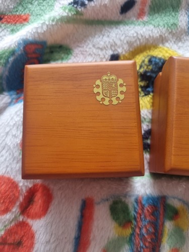 The royal mint wooden - the,