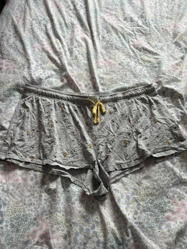 And ladies pyjamas - m, s