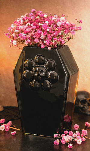 Coffin shaped ceramic vase - 3d,