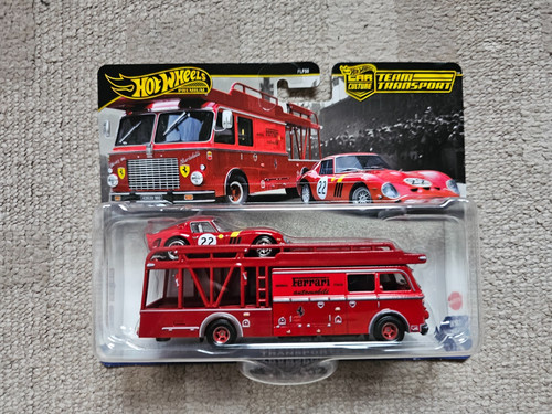 Hot wheels ferrari team - hot,