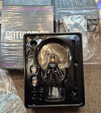 Mezco One12 Catwoman Action