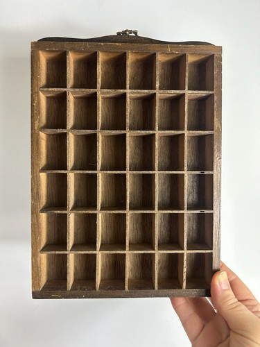 Vintage display shelf mini - display,