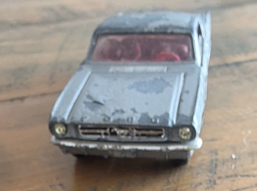 Corgi 320 ford - 320, mustang
