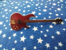 Vintage Steinberger Bass Guitar Enamel Badge  (A265)