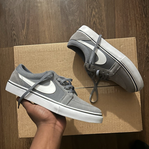 Nike charge men uk 5 - sb,