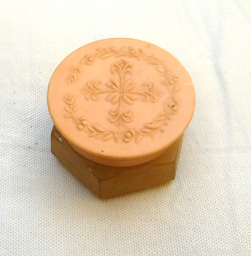 1960s vintage avon cream - 1960s,