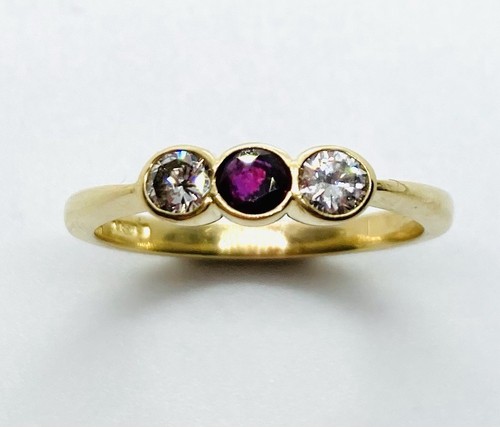 18ct gold diamond - 18ct,
