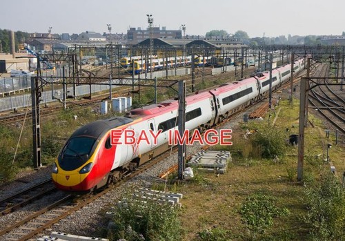 Photo virgin willesden - photo,