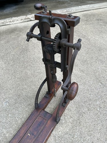 Antique boring machine - boring, machine-barn