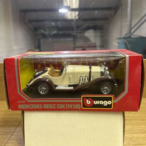 Burago mercedes benz - 1/24,