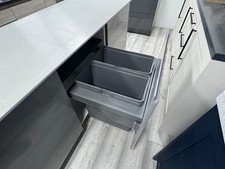 KITCHEN ISLAND CORIAN GREY