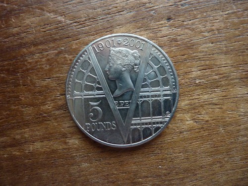 Five pound coins - gb,