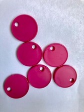 Locker /trolley token x 10.  Old style £1 coin. 24p each! Lowest price