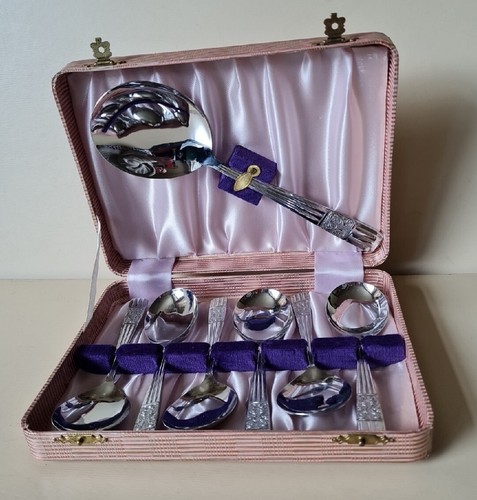Vintage boxed set - boxed,