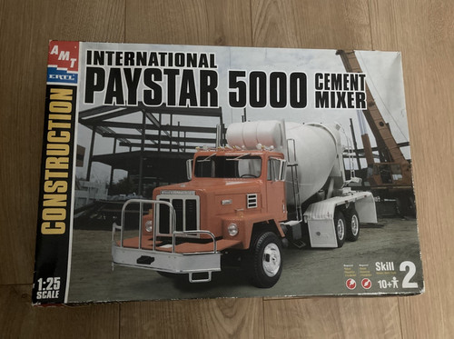 W284 amt ertl model kit - w284,