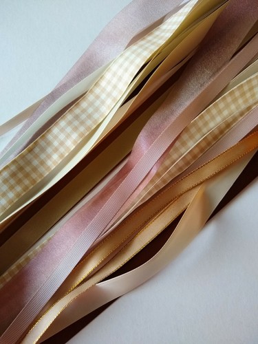 Coffee cream ribbon bundle - &,