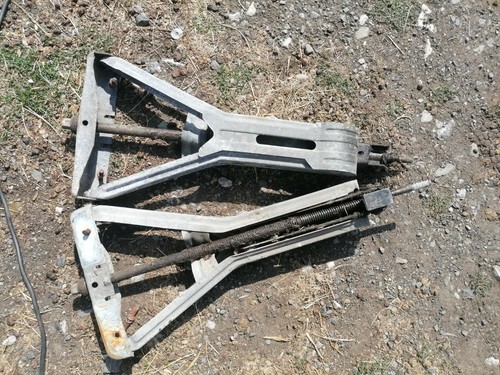 Pair caravan drop down - of,