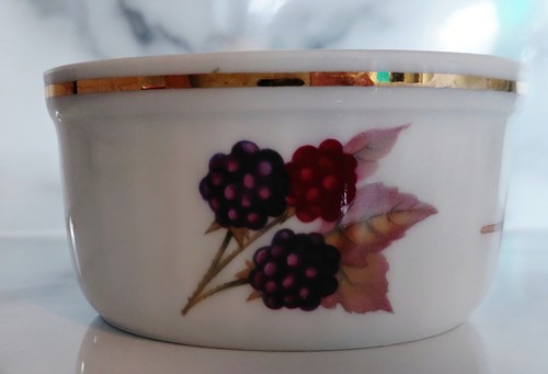 Royal worcester porcelain - royal,