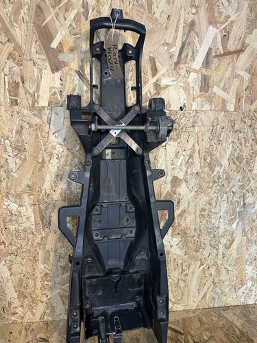 Yamaha 5vy 2004 subframe - yamaha,