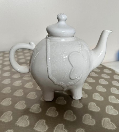 Ceramic white elephant tea - ceramic, pot