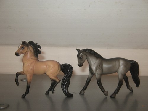 Breyer stablemates horse - stablemates,